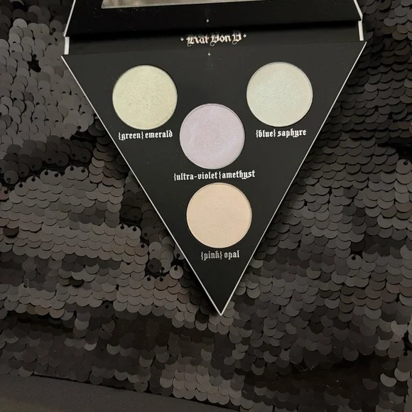 Kat Von D Holographic Eyeshadow Palette with Amethyst and Opal - Picture 2 of 5